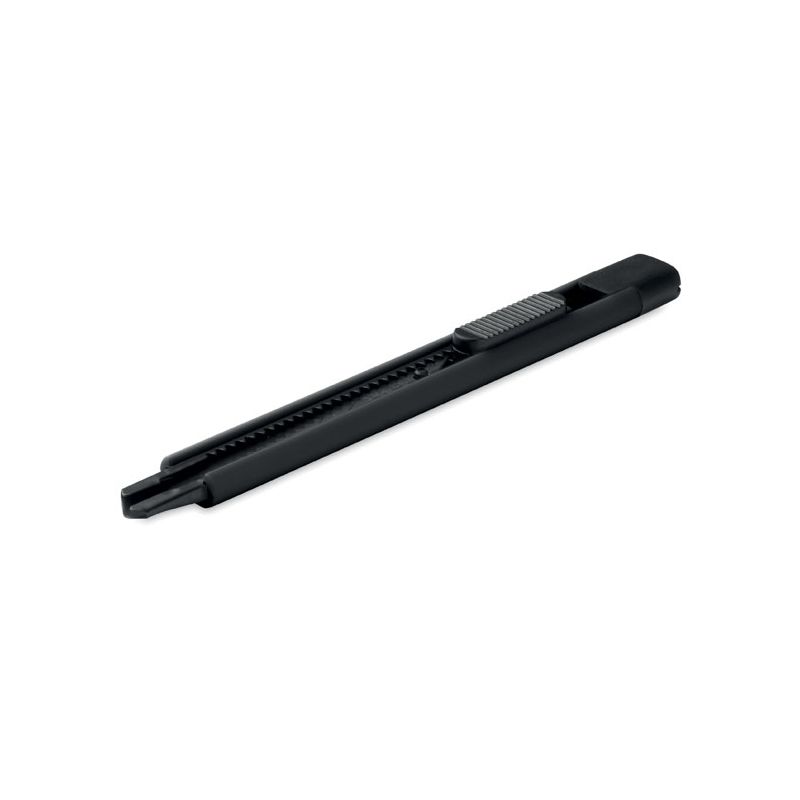 Small retractable knife