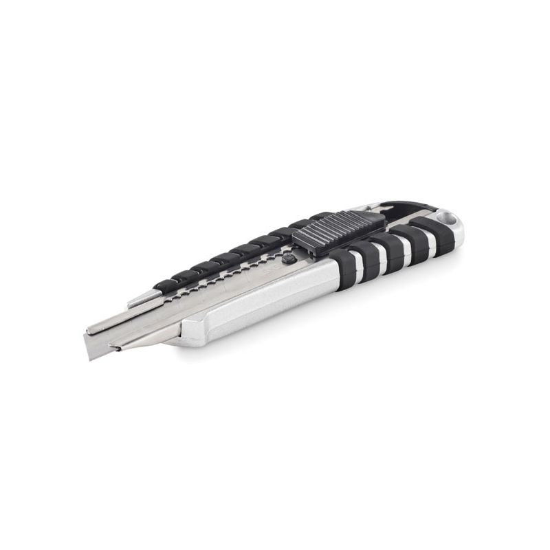 Retractable knife
