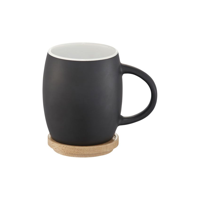 Ceramic mug with wooden lid 