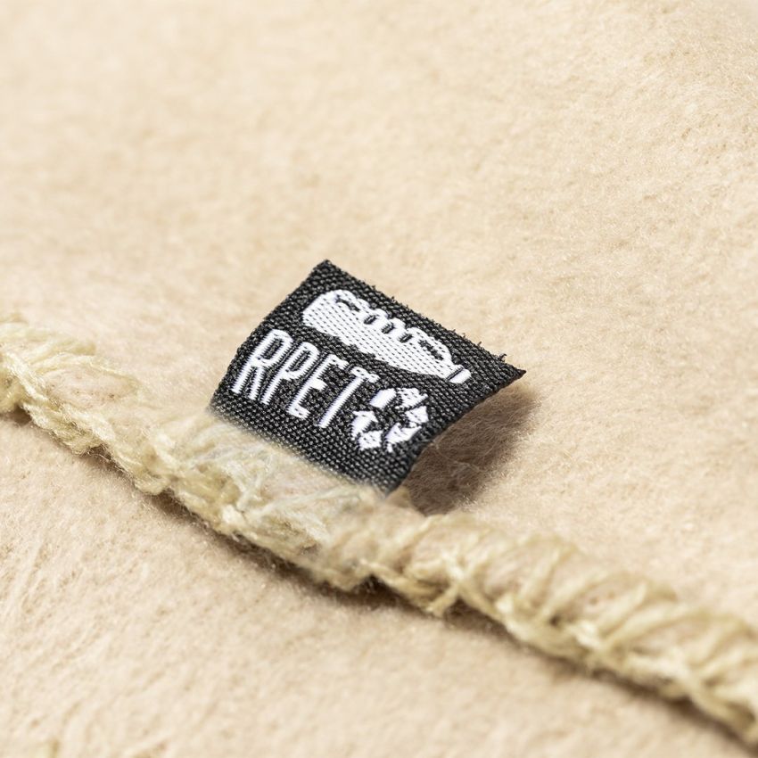 Blanket Bibbly