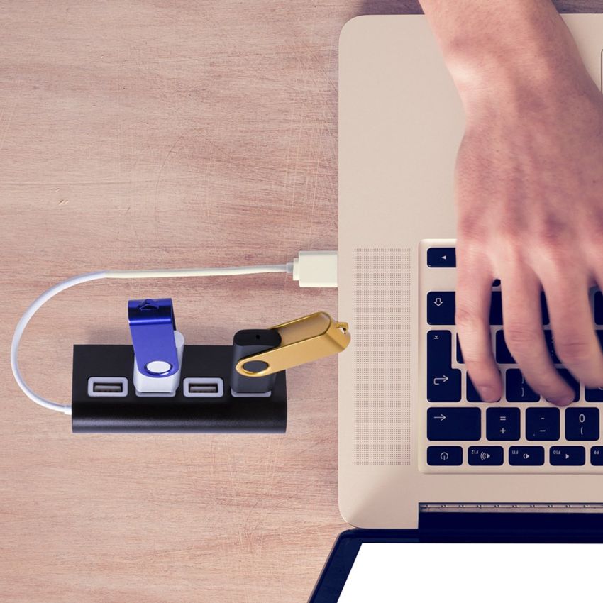 USB Door Weeper