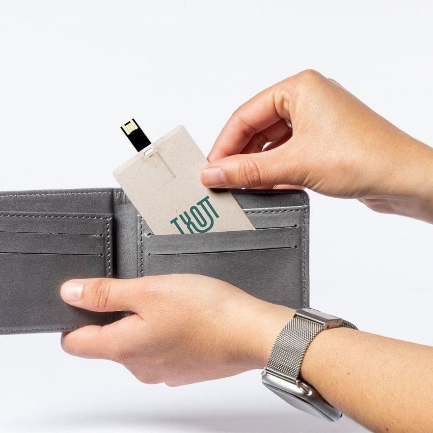 Glyner 16GB USB Flash Drive