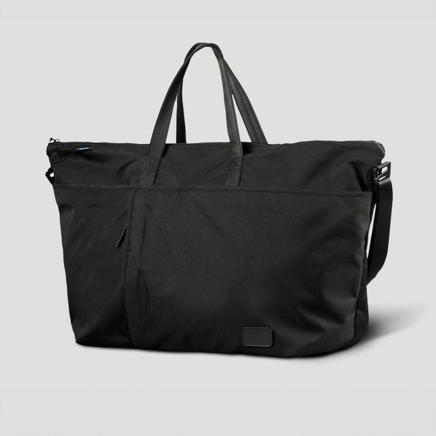 Zenith 30L Gym Bag made from recycled ocean materials.