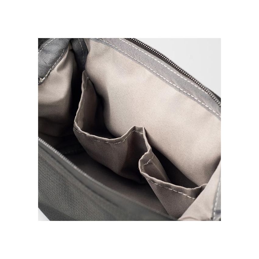 Laguna Cosmetic Bag 4L in Material Recycled from the Oceans