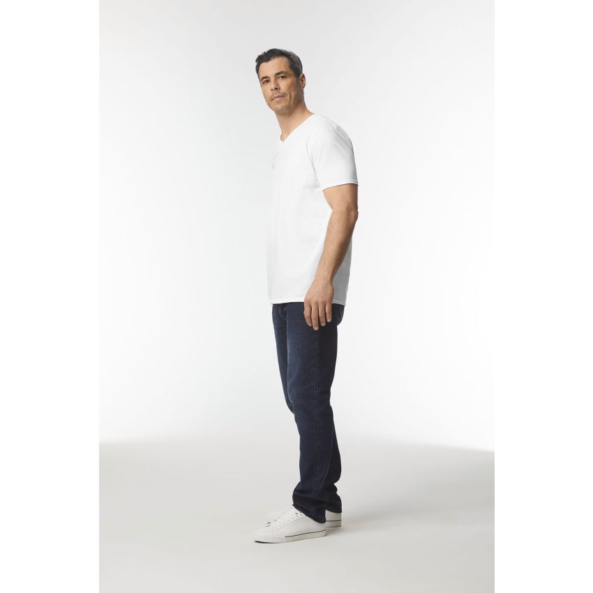 SOFT STYLE ADULT V-NECK T-SHIRT Men's V-neck T-shirt