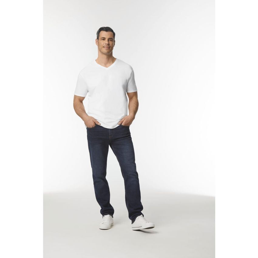 SOFT STYLE ADULT V-NECK T-SHIRT Men's V-neck T-shirt