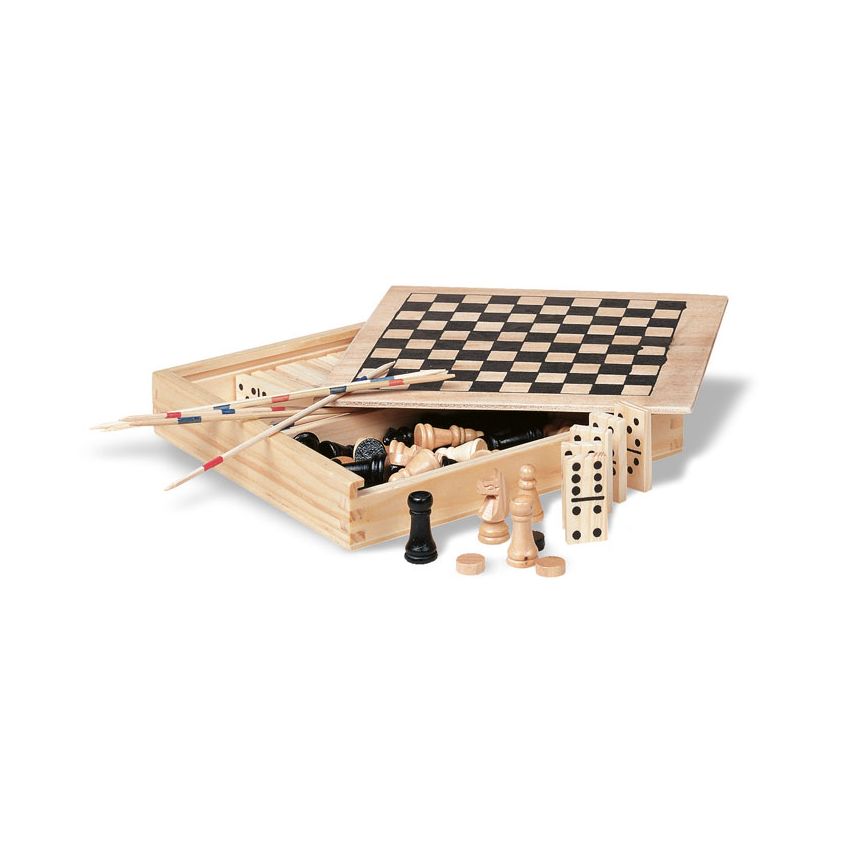 4 games in a wooden box