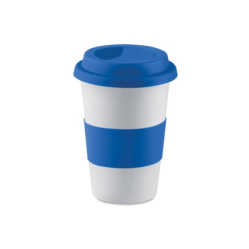 Ceramic cup with silicone lid