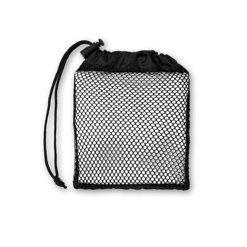 Sports towel with pouch