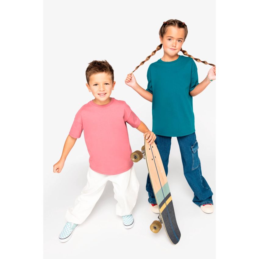Eco-friendly children's T-shirts with dropped shoulders