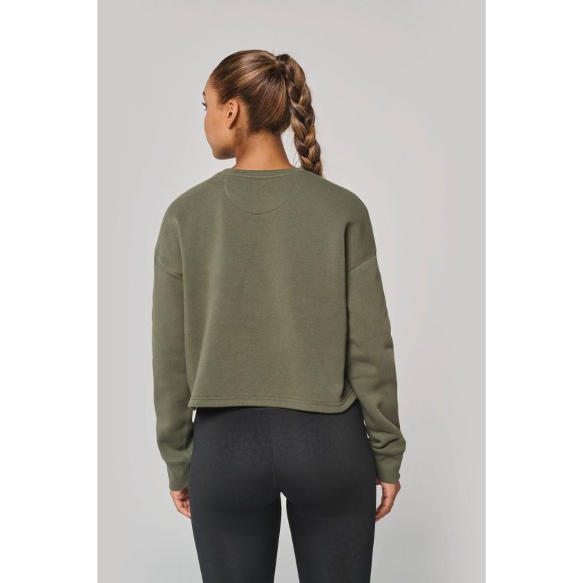 Women's cropped sweatshirt with round neckline